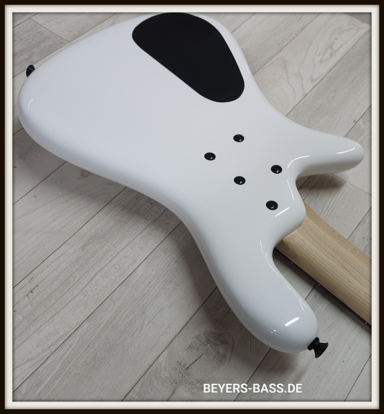 Spector Euro 5 Bantam, Solid White Gloss